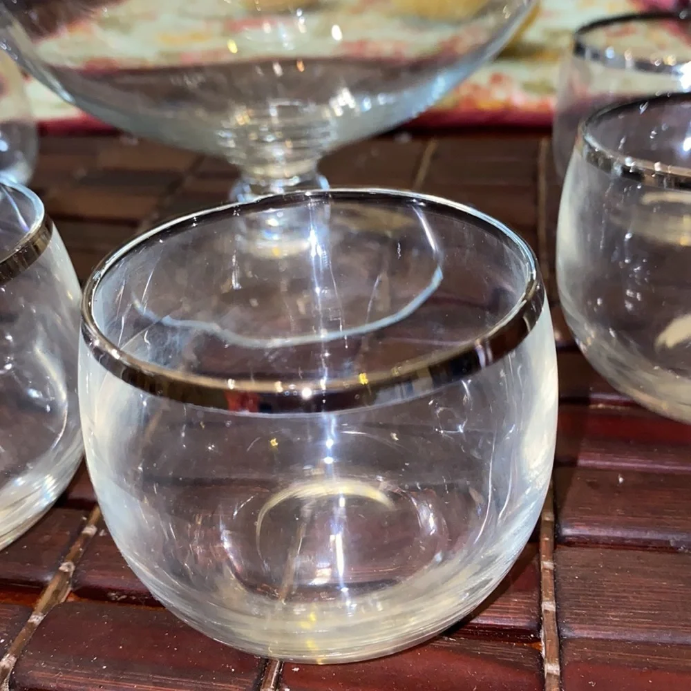 BOX42 Midcentury Martini Pitcher w/ 6 Glasses, silver band